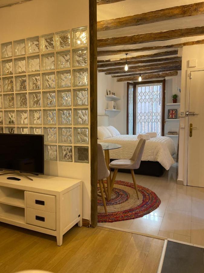 La Curiosa Del Casc Antic Lejlighed Tarragona Eksteriør billede